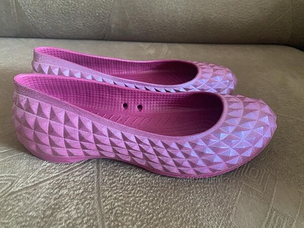 Балетки Crocs W 7 pозмір 