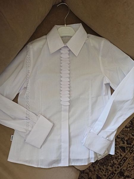 Новая школьная блузка Sly, р-р 146