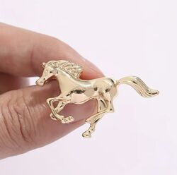Стильная мини брошь лошадь символ года, брошка унисекс конь