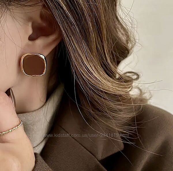 Коричневые серьги минимализм, геометрические коричневые серьги