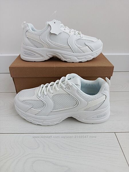 Білі жіночі легкі кросівки на кожний день