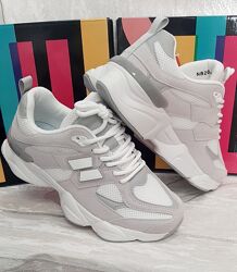 Гарні, стильні кросівки STILLI New balance 9060