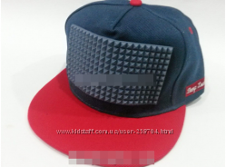 Кепки с прямым козырьком