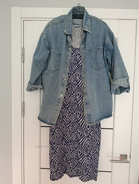 Сукня-майка по фігурі міді