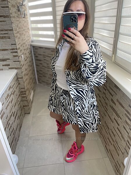 Костюм жіночий 