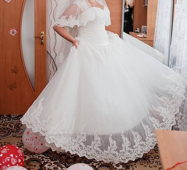 Весільна сукня  розмір 50-54