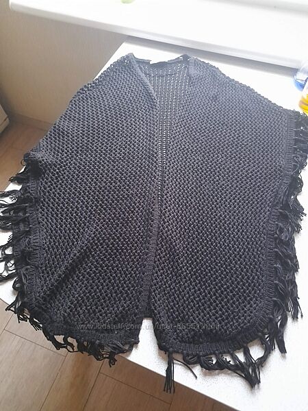  Стильное вязаное пончо унів. розмір, є заміри 