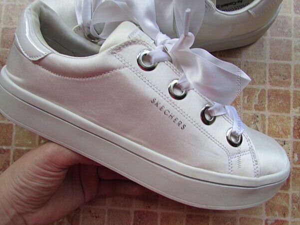 кроссовки оригинальные Skechers для девушки длина по стельке 25,5 см 
