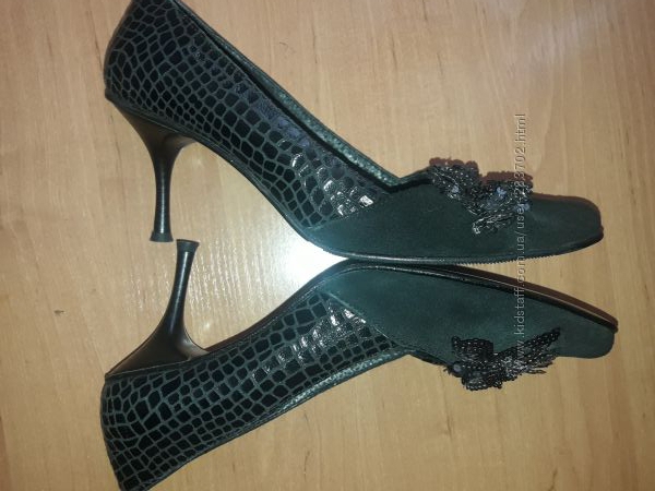 Женские кожаные модельные туфли 39 р. стелька 27 см