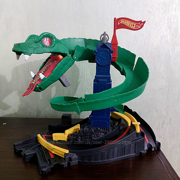 Продам трек Hot wheels змія