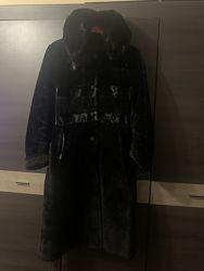 Натуральная шуба Мутон отделкой из норки, под пояс за колено